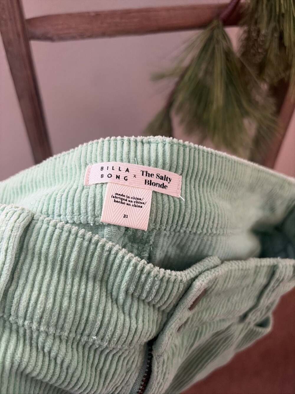Billabong x The Salty Blonde High Waisted Corduroy Pants Size 31 - Picture 5 of 5